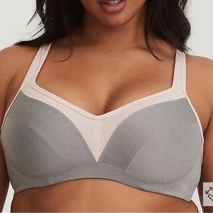 torrid mid impact underwire active sports bra